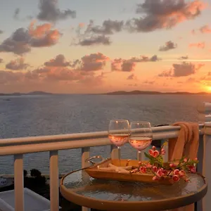 https://liana-suites.hotels-in-mykonosisland.net